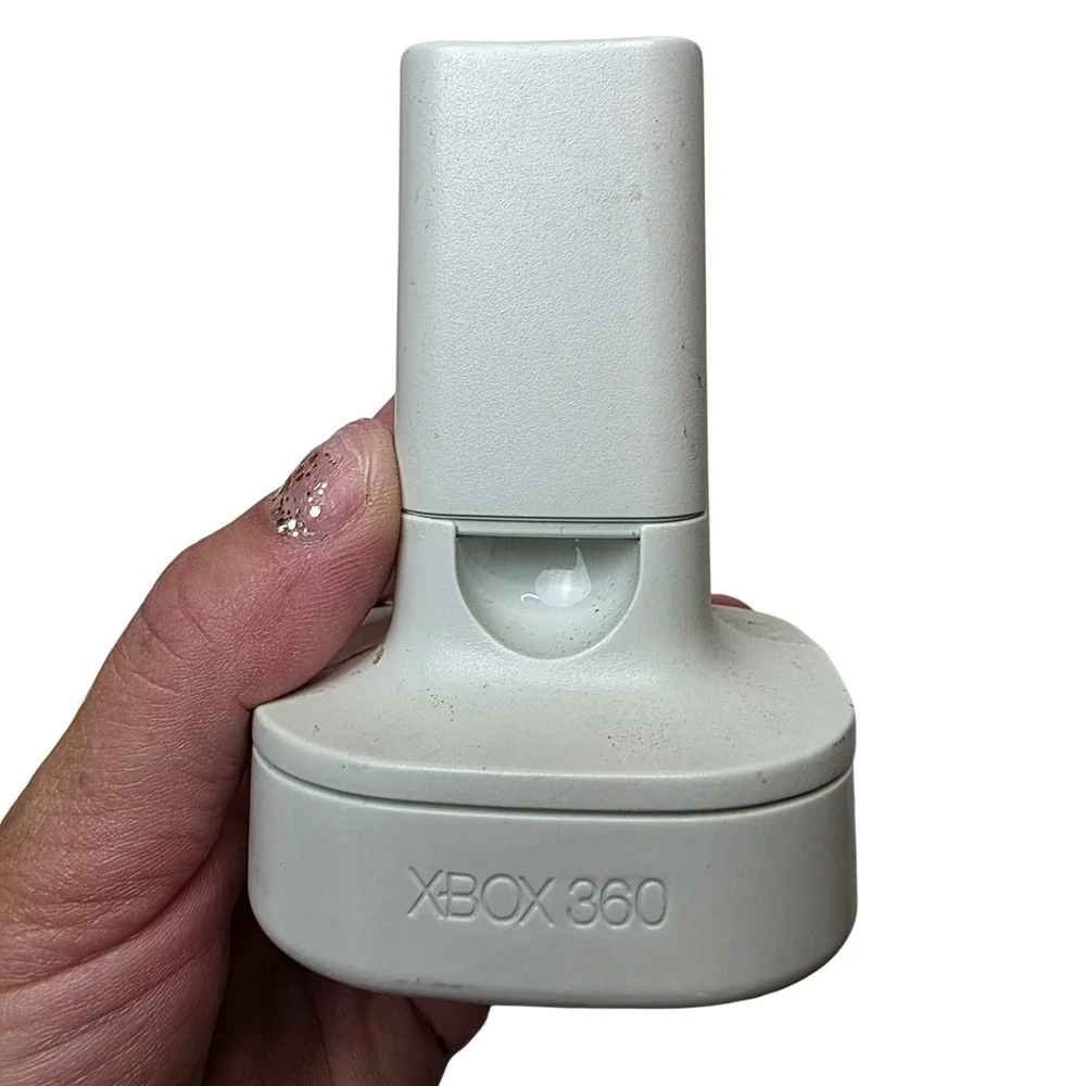 Microsoft Xbox 360 Quick Charge Kit White Charging Station & Battery Pack OEM B3